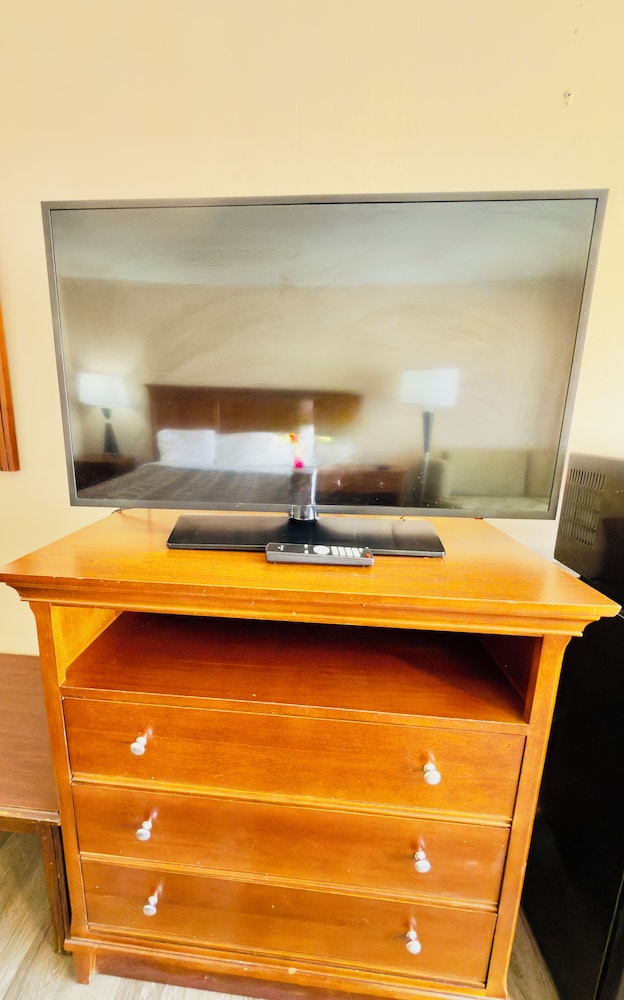 Ross Motel - photo 11