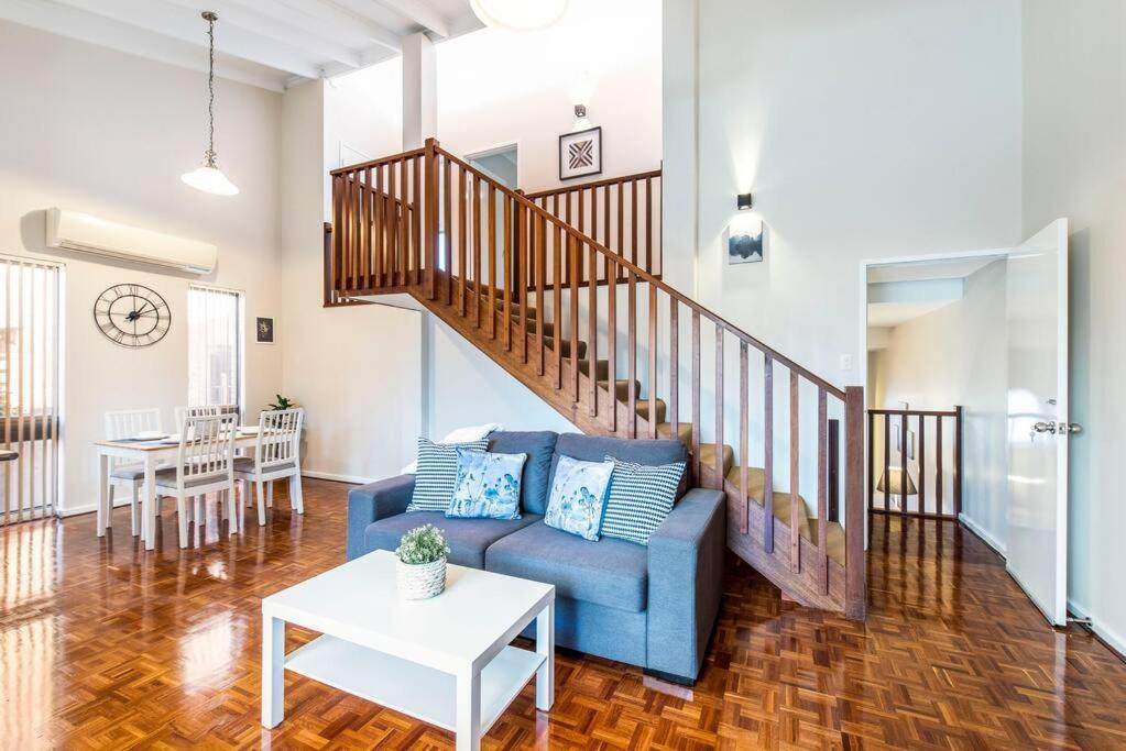 Charming Getaway Steps From Attractions Amenities — Perth