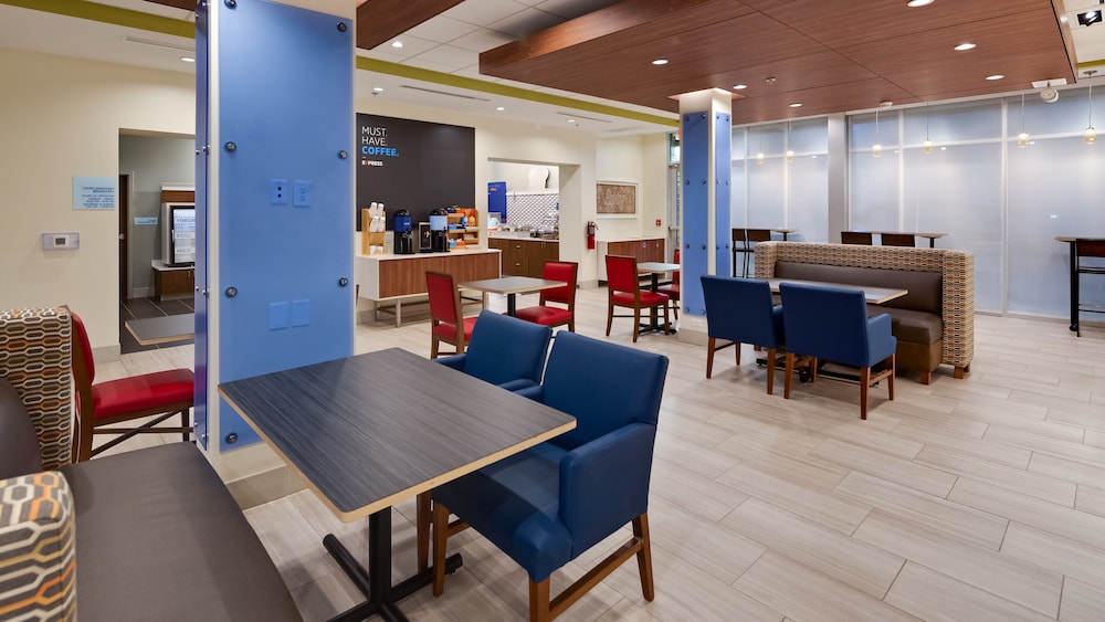 Holiday Inn Express & Suites Latta by IHG - photo 46