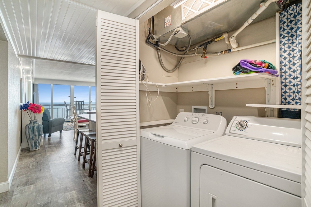 1001 Waters Edge Resort 3 Bedroom Condo by RedAwning - photo 26
