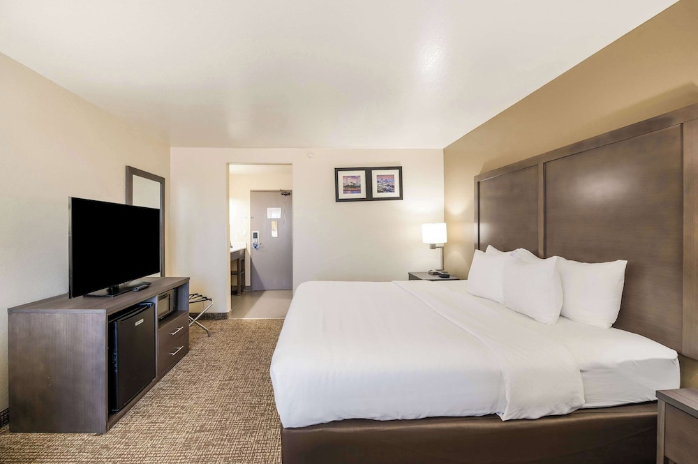 Comfort Inn Bossier City Casino Area near Shreveport Downtown - photo 10