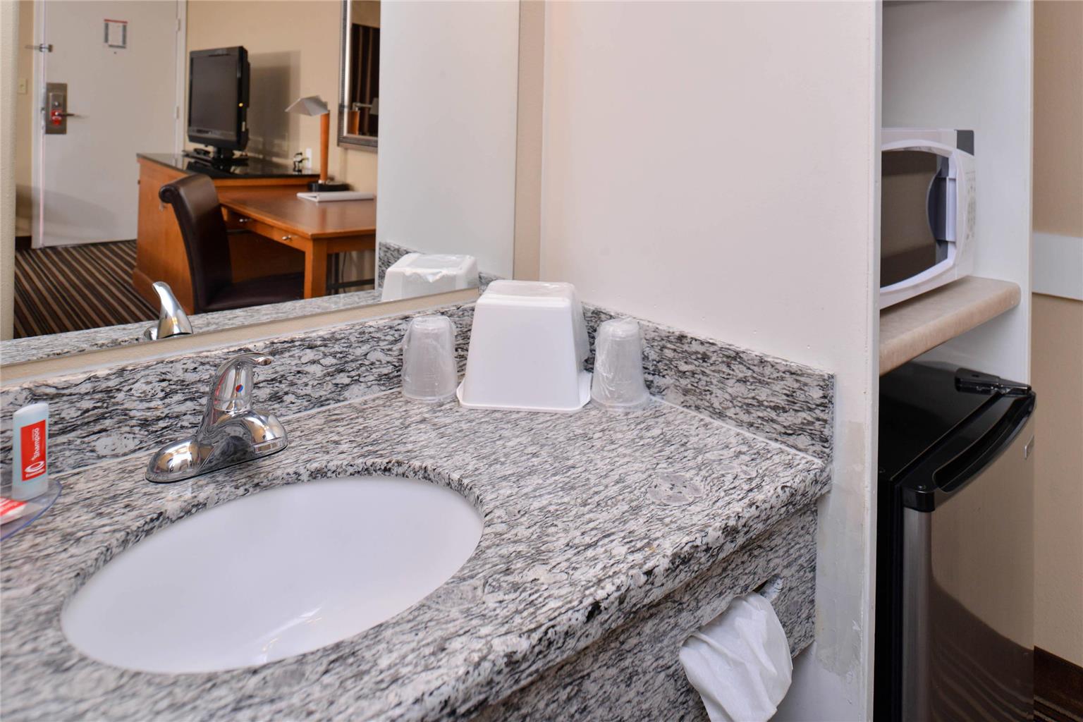 Econo Lodge Kennewick Tri Cities - photo 19