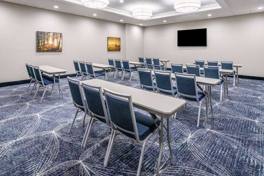 La Quinta Inn & Suites by Wyndham Valdosta - photo 50