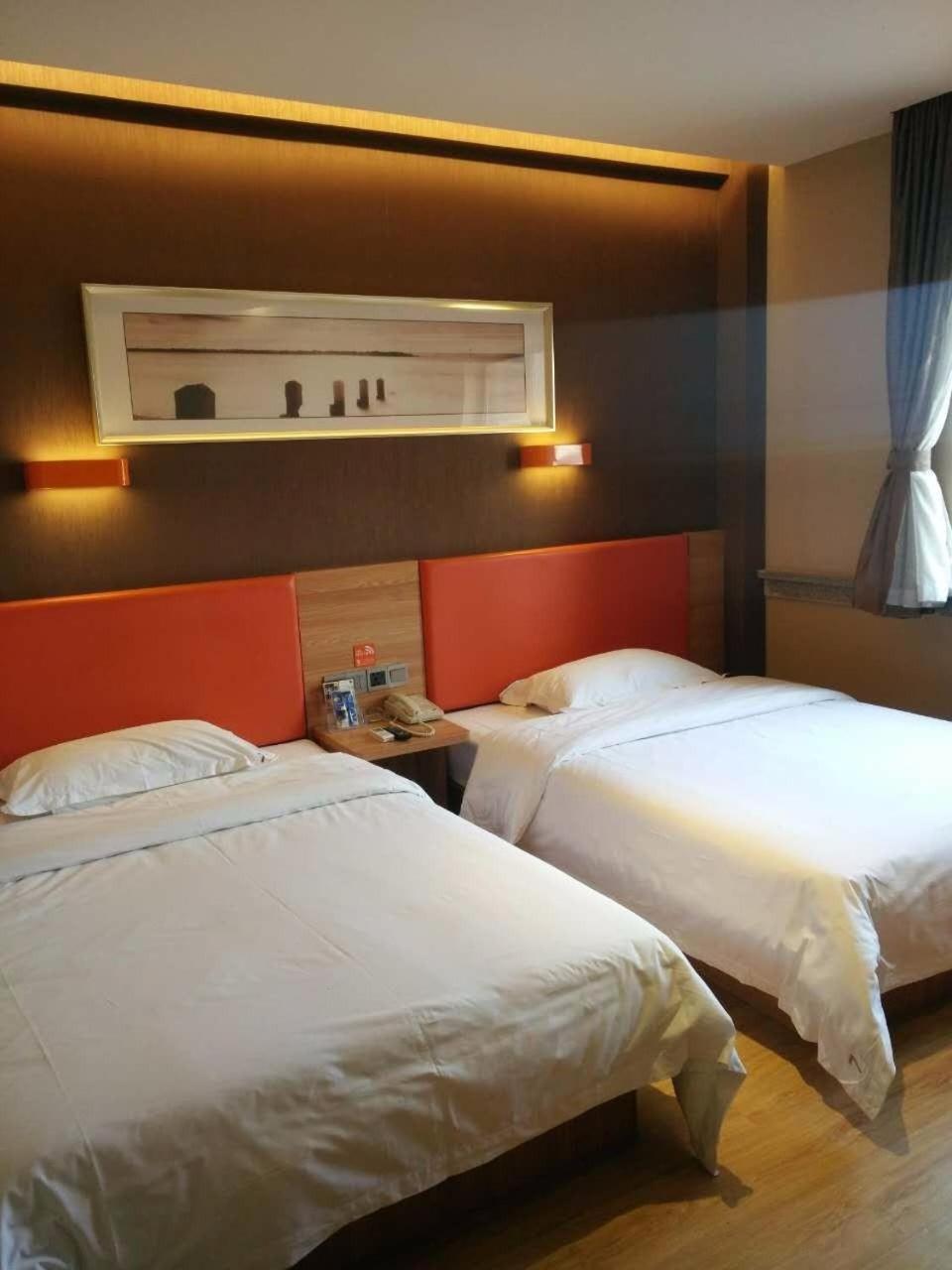 7 Days Premium Liaocheng Xinxian Bus Station Branch — hotel in Liaocheng