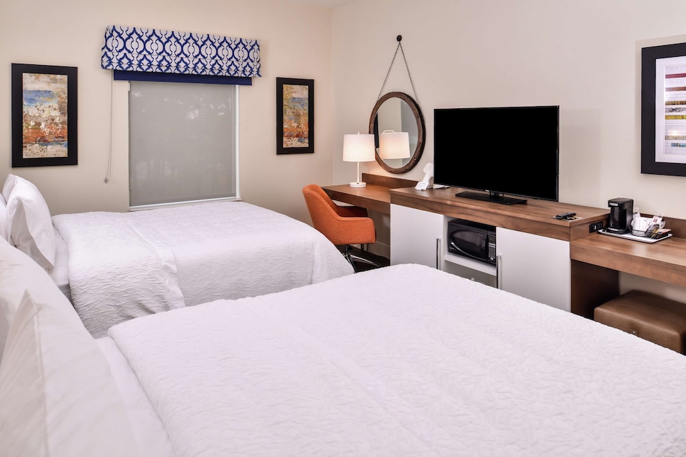 Hampton Inn Benson - photo 12