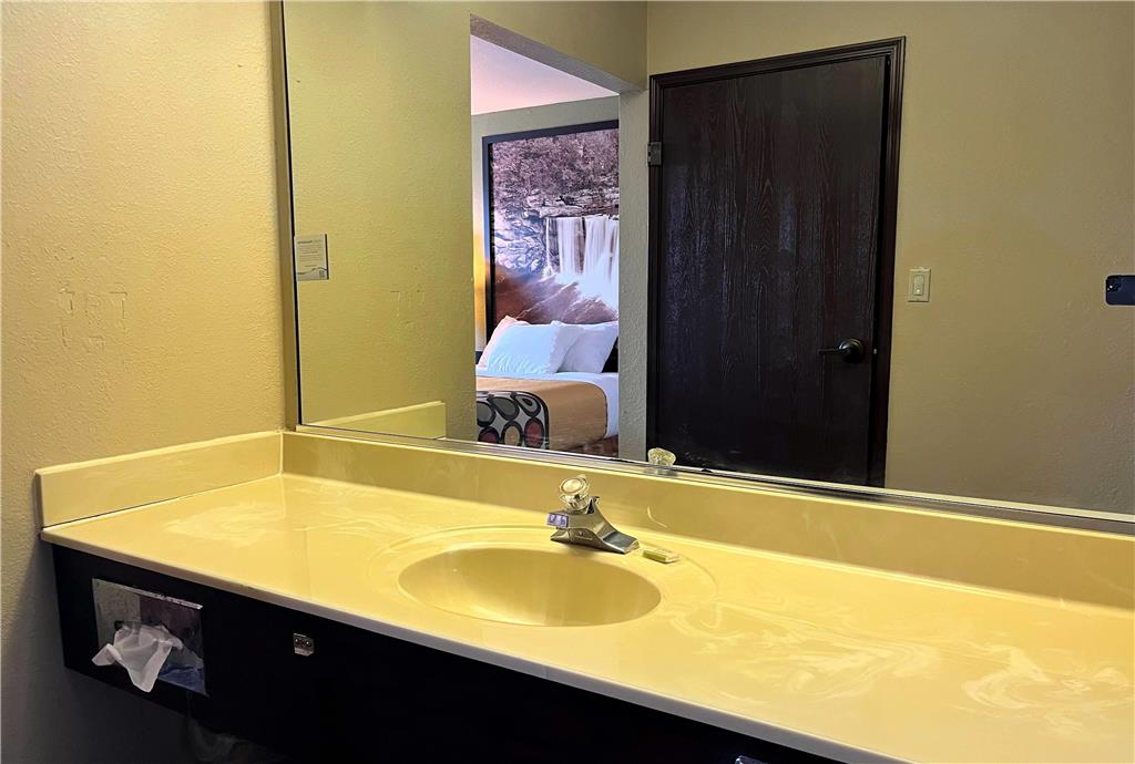 Super 8 by Wyndham Madison IN - photo 12