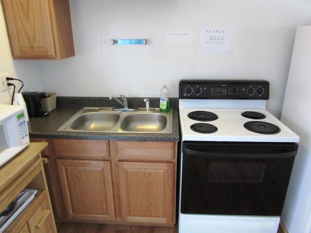 Yellowstone Country Inn - photo 29