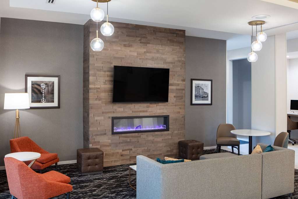 La Quinta Inn & Suites by Wyndham Centralia — Centralia — photo 2