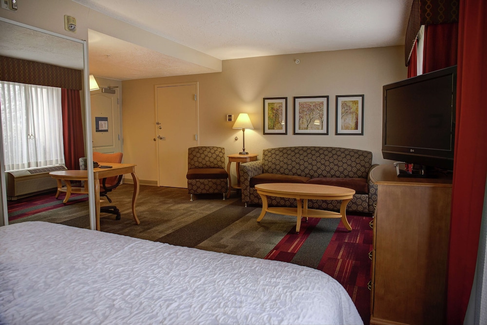 Hampton Inn Cedar City - photo 5
