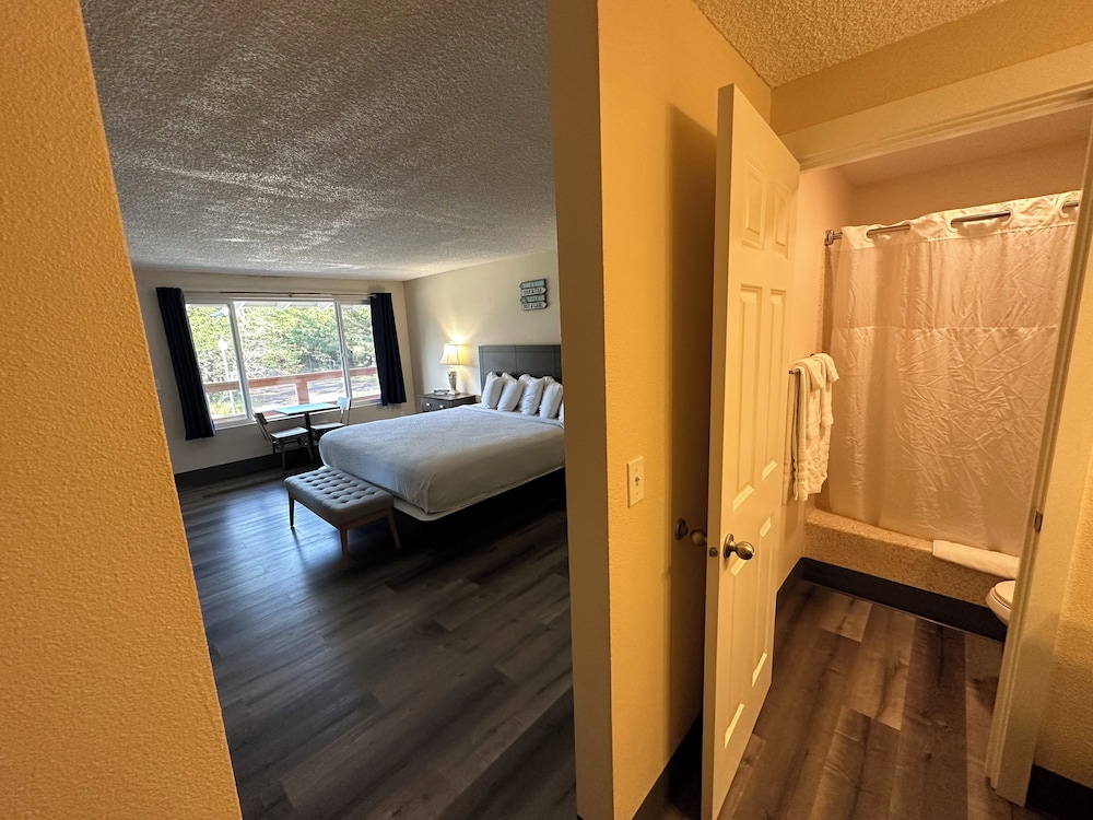 Inn at the Sea - photo 20