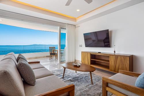 Blue Horizon 604 @ Residences — 4-Star Luxury Hotel in Puerto Vallarta, Mexico
