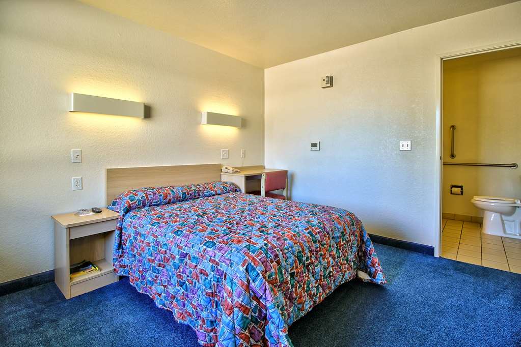 Motel6 Nogales AZ Mariposa Road - photo 17