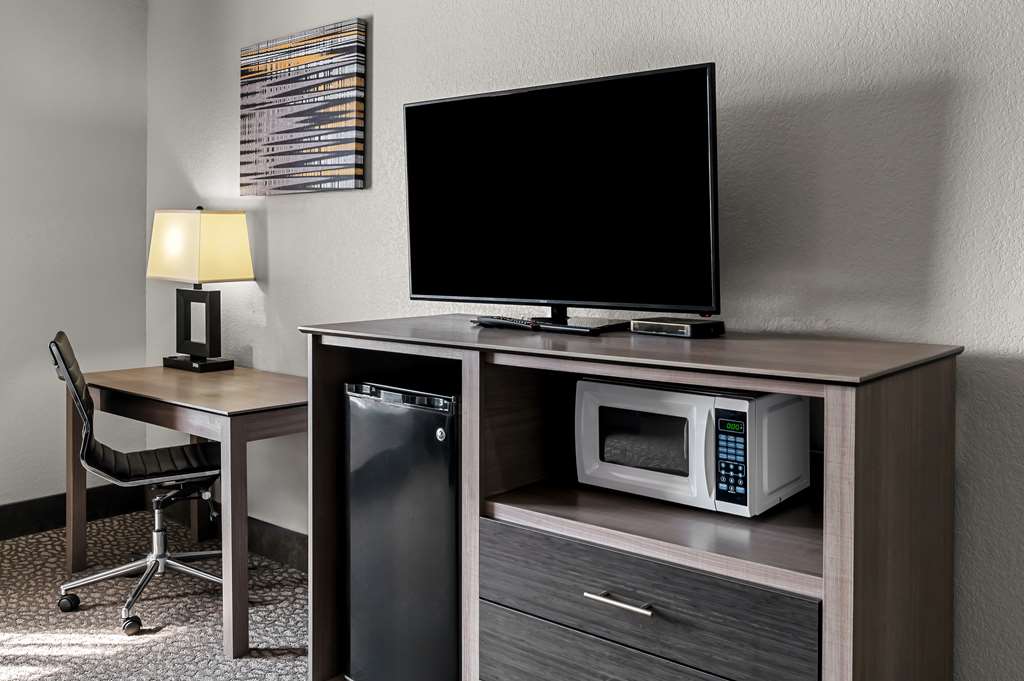 Best Western Sherwood Inn & Suites - photo 15