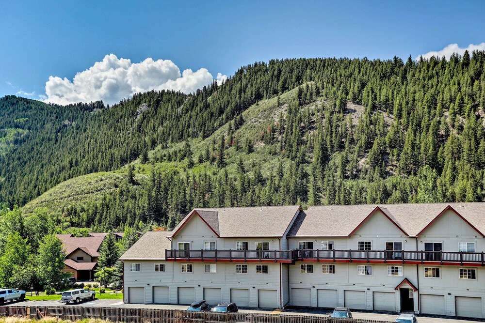 Lavish Escape 3 Mi from Beaver Creek Resort - photo 14