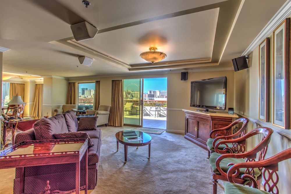 Embassy Suites by Hilton Convention Center Las Vegas - photo 26