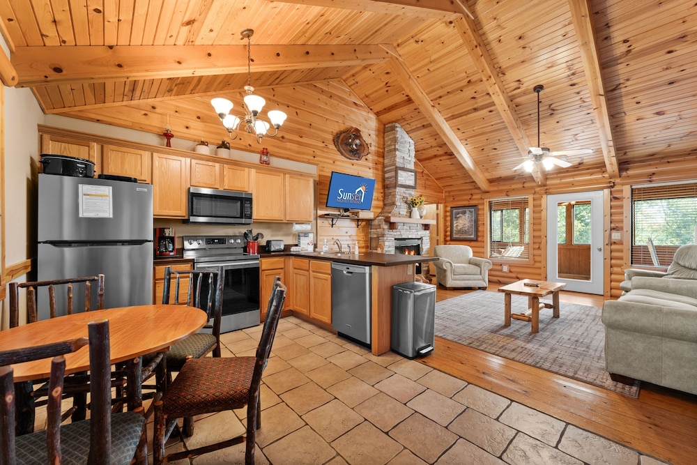 Ozarks Oasis cabin — 4-Star Luxury Hotel in Branson, United States