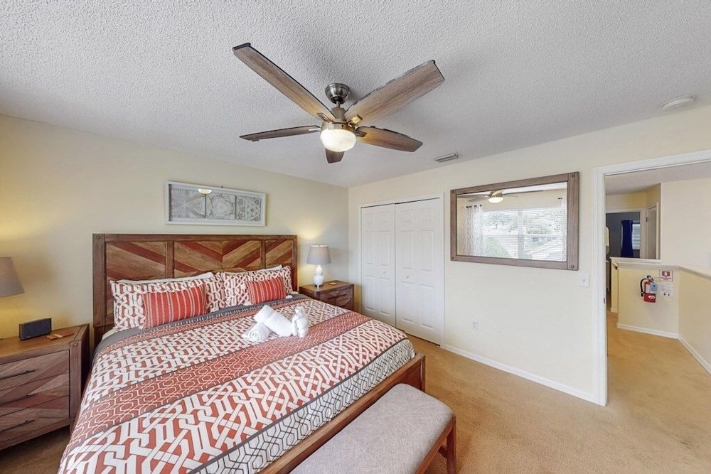 William's Lake Berkley Resort Vacation Home 5 Bedroom Home by Redawning - photo 8