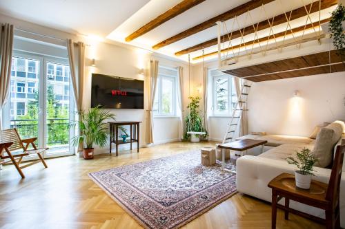 Pipa s Place Stylish garden prime location apt — 4-Star Luxury Hotel in Ljubljana, Slovenia
