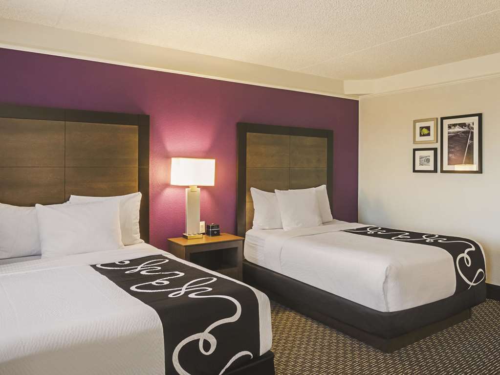 La Quinta Inn & Suites by Wyndham Denver Tech Center - photo 25
