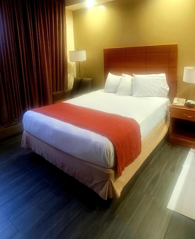 Jets Motor Inn - photo 12