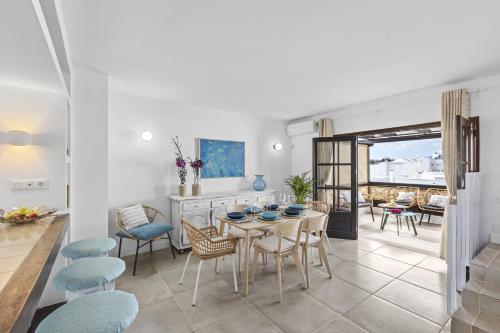 Casahost La Barraca Sunset in Puerto Del Carmen, Spain