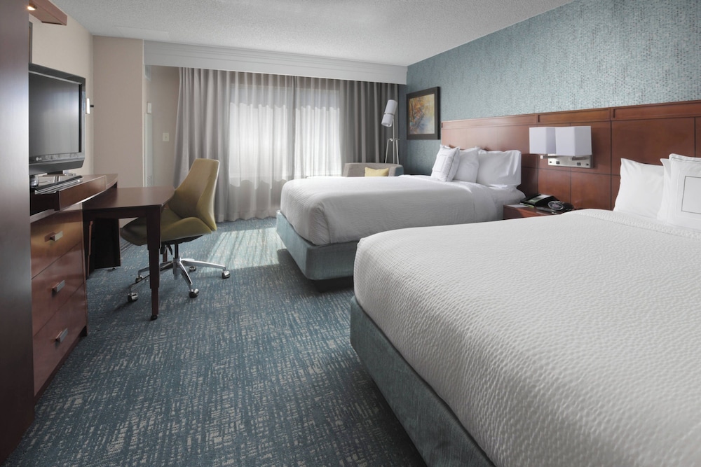 Courtyard Marriott Riverwalk - photo 11
