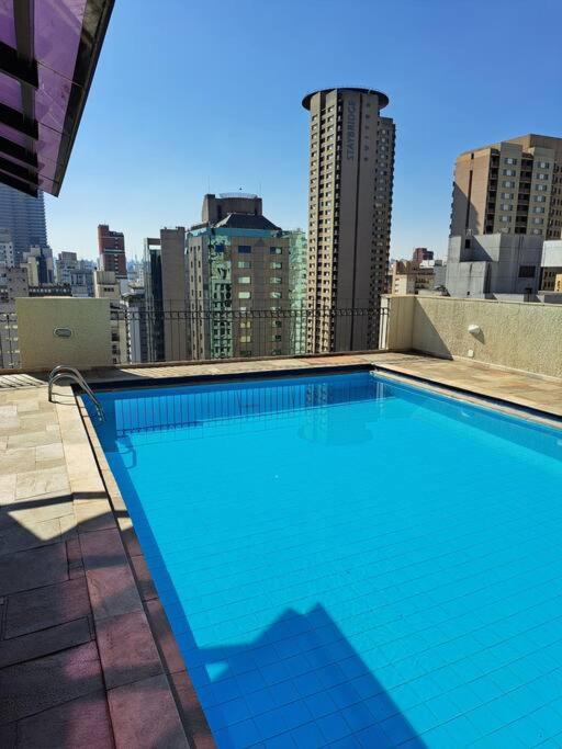 Flat Confortavel Academia Piscina Garagem Melhor Localizacao Do Itaim Bibi — 4-Star Luxury Hotel in Sao Paulo, Brasil