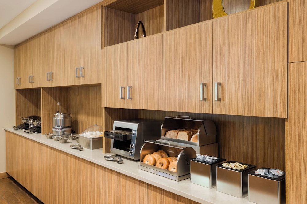 TownePlace Suites Latham Albany Airport - photo 39