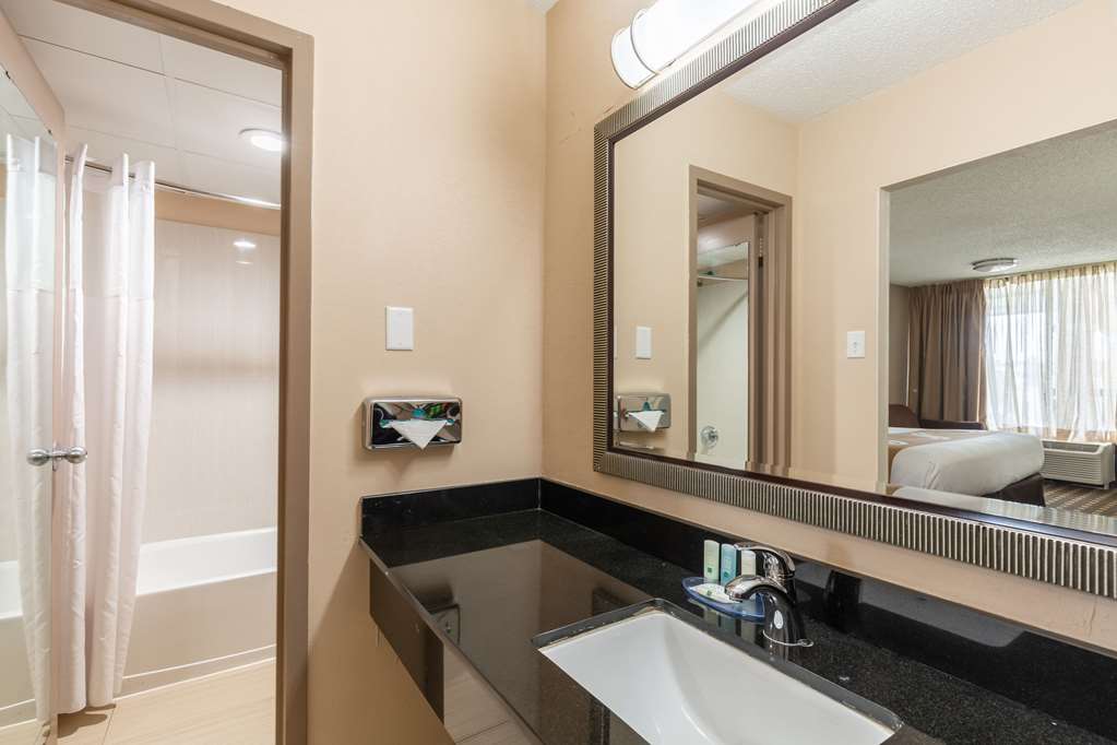 Quality Inn Pasadena Houston East - photo 31