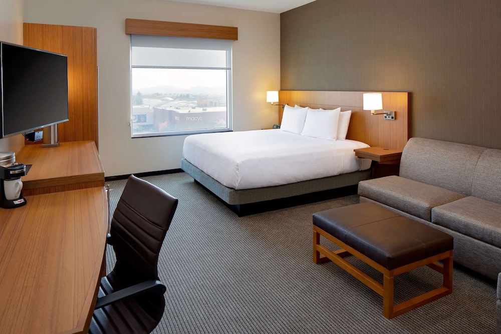 Hyatt Place Glendale Los Angeles - photo 14