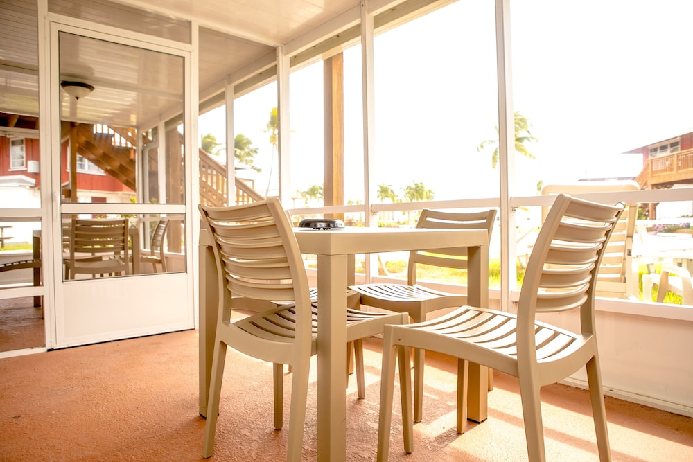 Ragged Edge Resort & Marina - photo 18