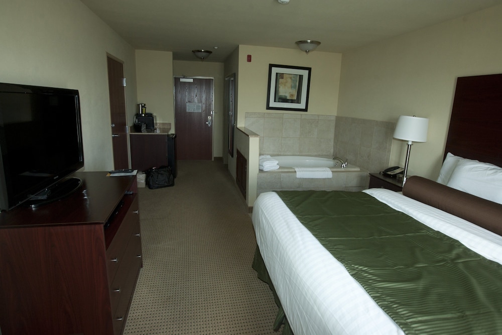 Cobblestone Inn & Suites Langdon - photo 13
