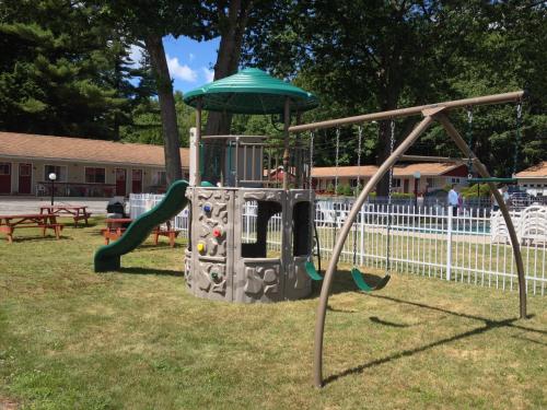 Marcotte Motor Court - photo 46
