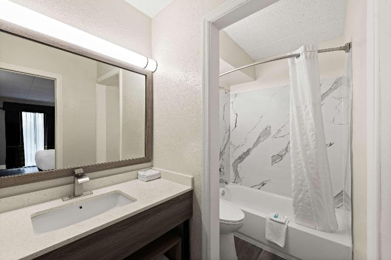 Suburban Studios Mason Near Kings Island - photo 20