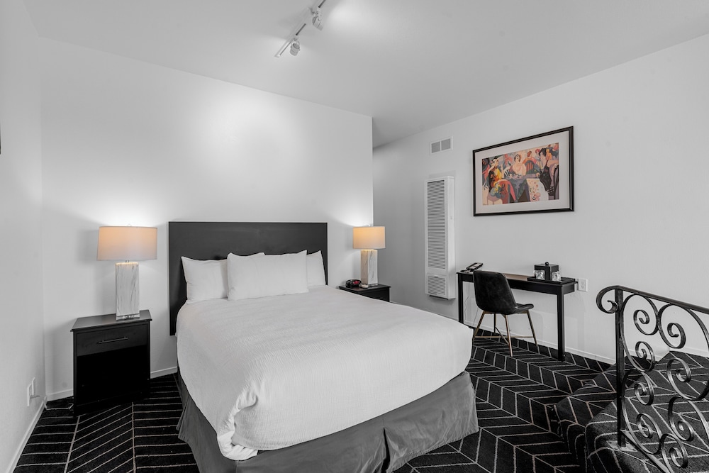 Masterpiece Hotel - photo 58