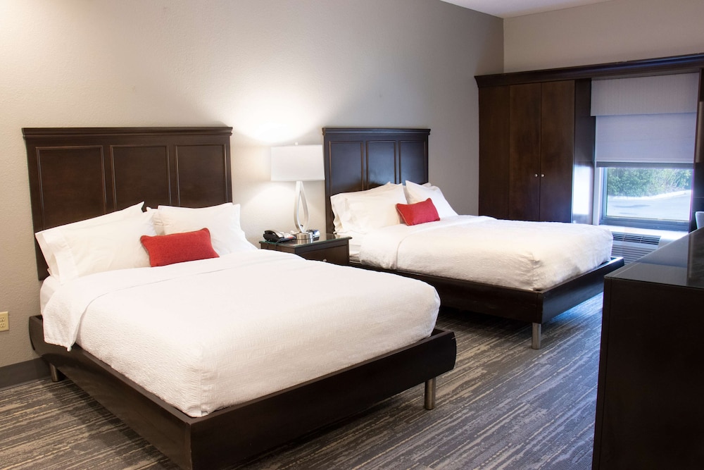 Hampton Inn Tuscaloosa University - photo 10
