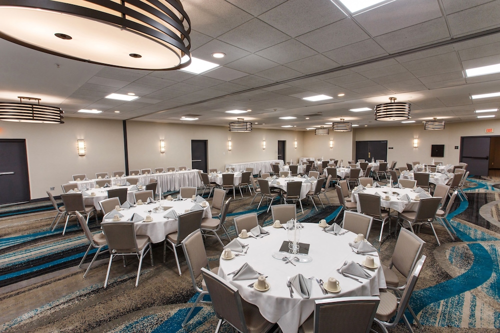 DoubleTree by Hilton Neenah - photo 59