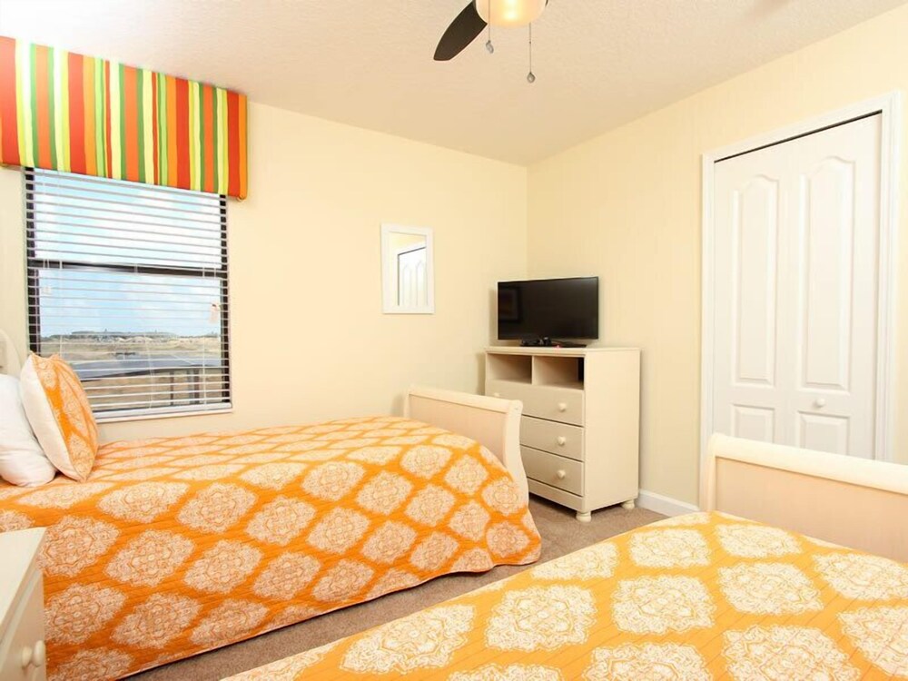 Ov2558 Champions Gate Resort 5 Bed 4.5 Baths Villa - photo 4