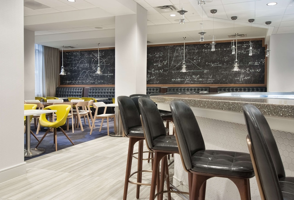 Embassy Suites by Hilton Raleigh Crabtree - photo 45