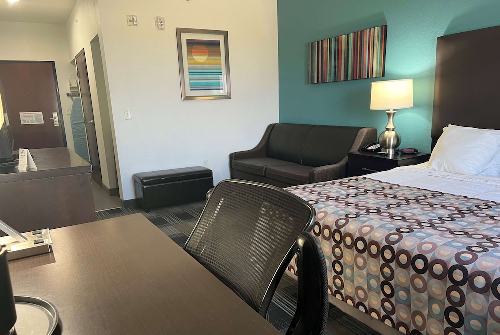 Days Inn by Wyndham Alva - photo 15