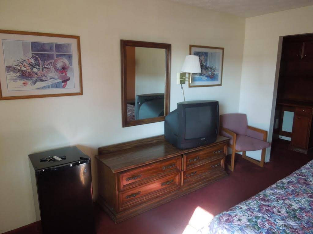 Coach's Inn - photo 8