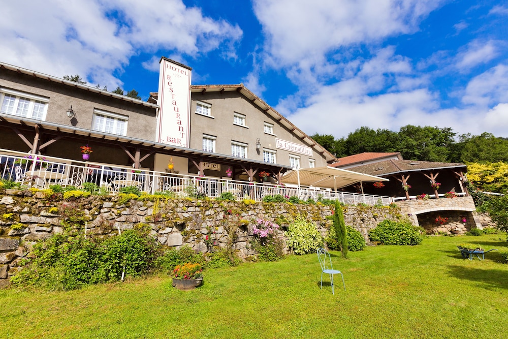 Hotel Restaurant La Crémaillère in Miremont, France