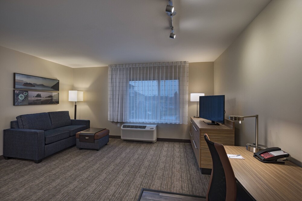 TownePlace Suites by Marriott Tacoma Lakewood - photo 11