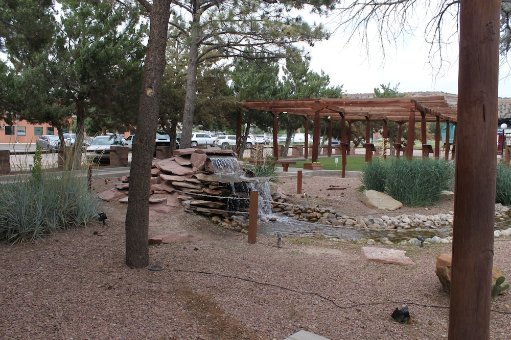 Navajo Nation Inn - photo 26