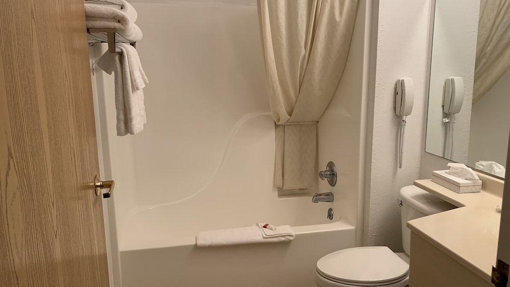Fairbridge Inn & Suites Miles City - photo 48