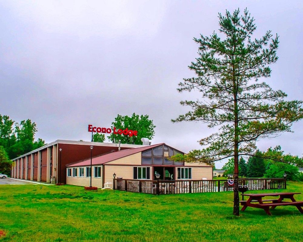 Econo Lodge 1000 Islands — hotel in Watertown