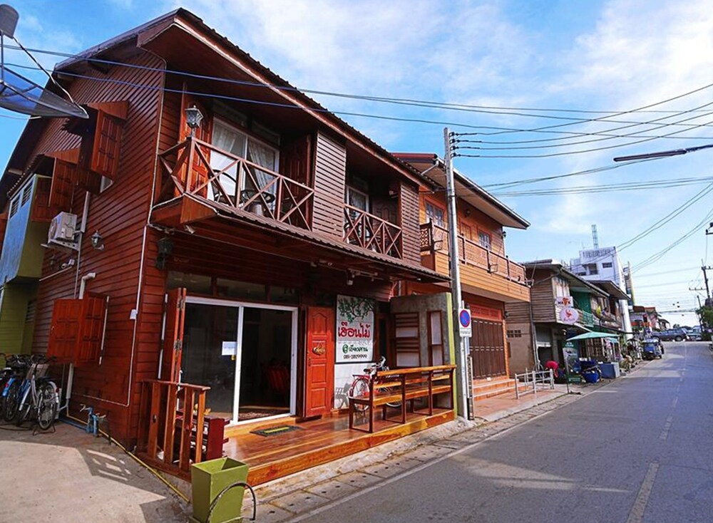 Hearn Mai Soi Kao 10127319 — Loei