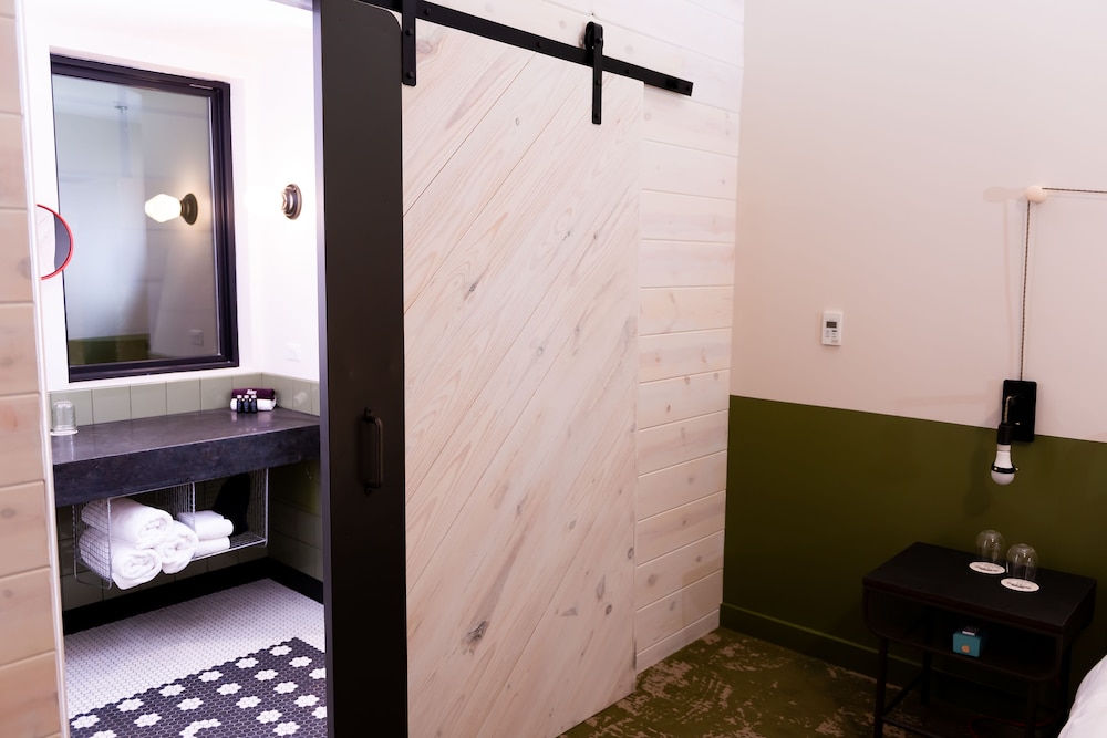 Cotton Court Hotel by Valencia Hotel Collection - photo 18