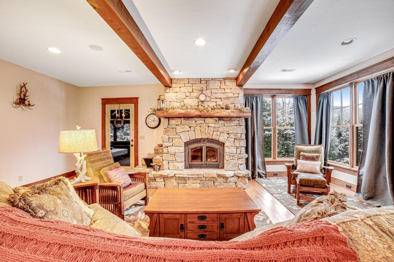 Around the Mountains in Chestertown, United States