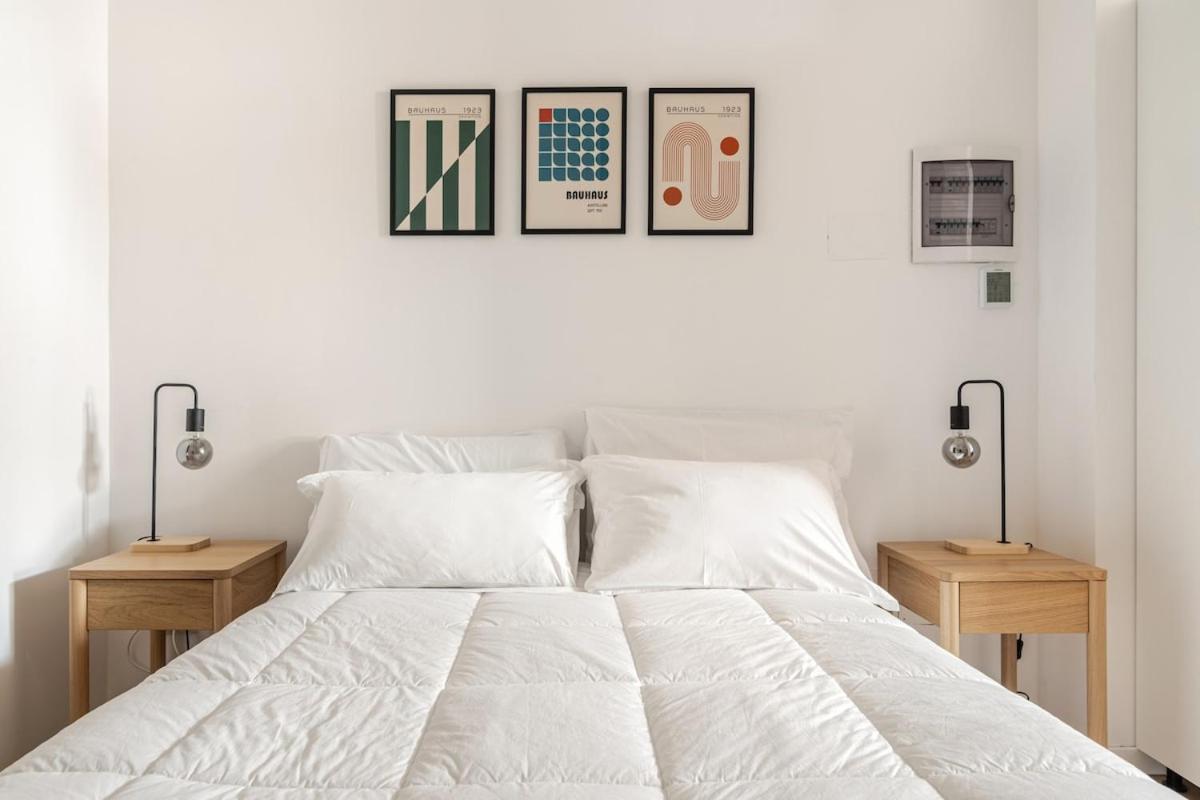 Cozy & Design Loft Rho Fiera Duomo San Siro Ippodromo Lake Como — 4-Star Luxury Hotel in Milan, Italy